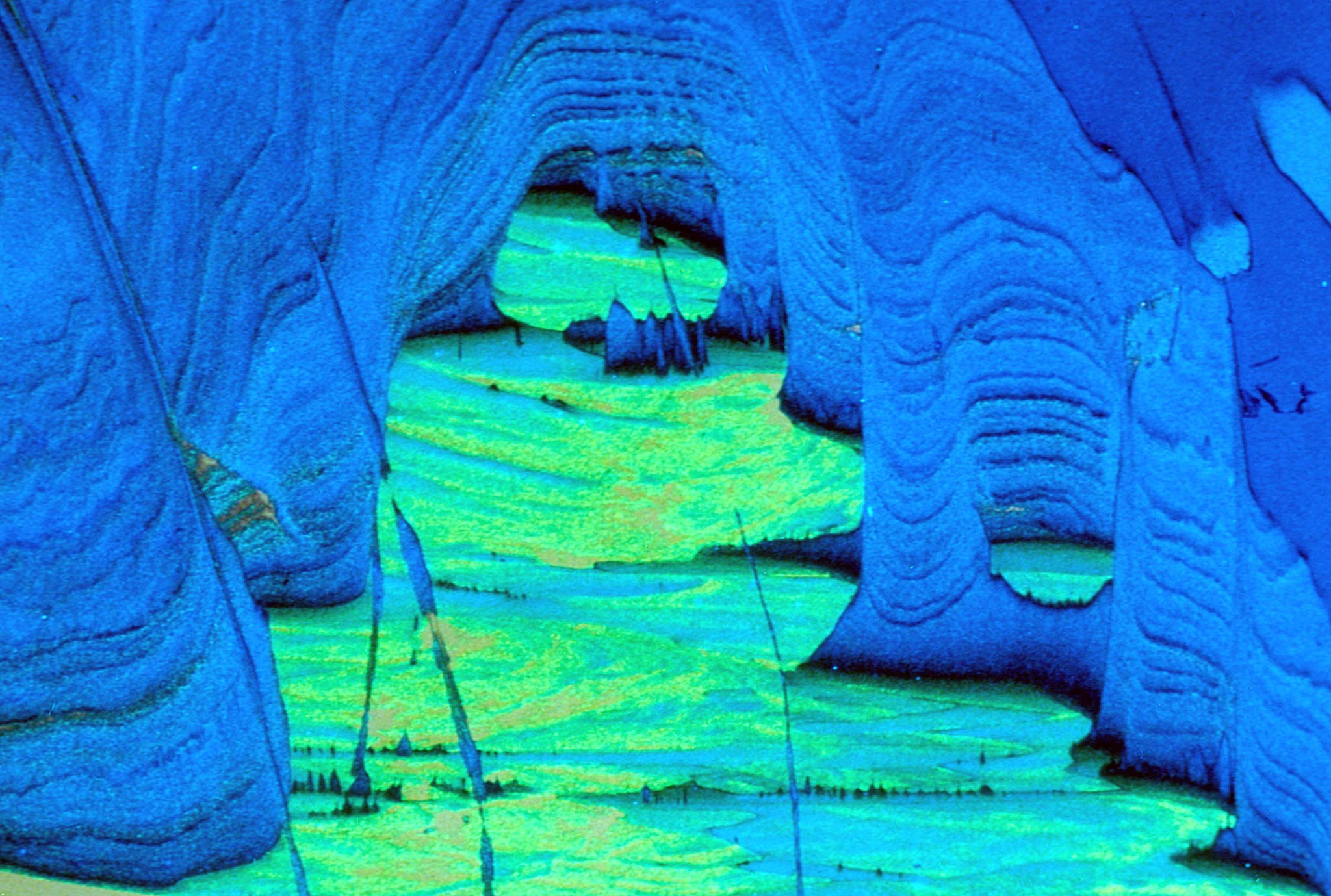 polypropylene-a-plastic-melted-with-phthalocyanine-blue-pigment